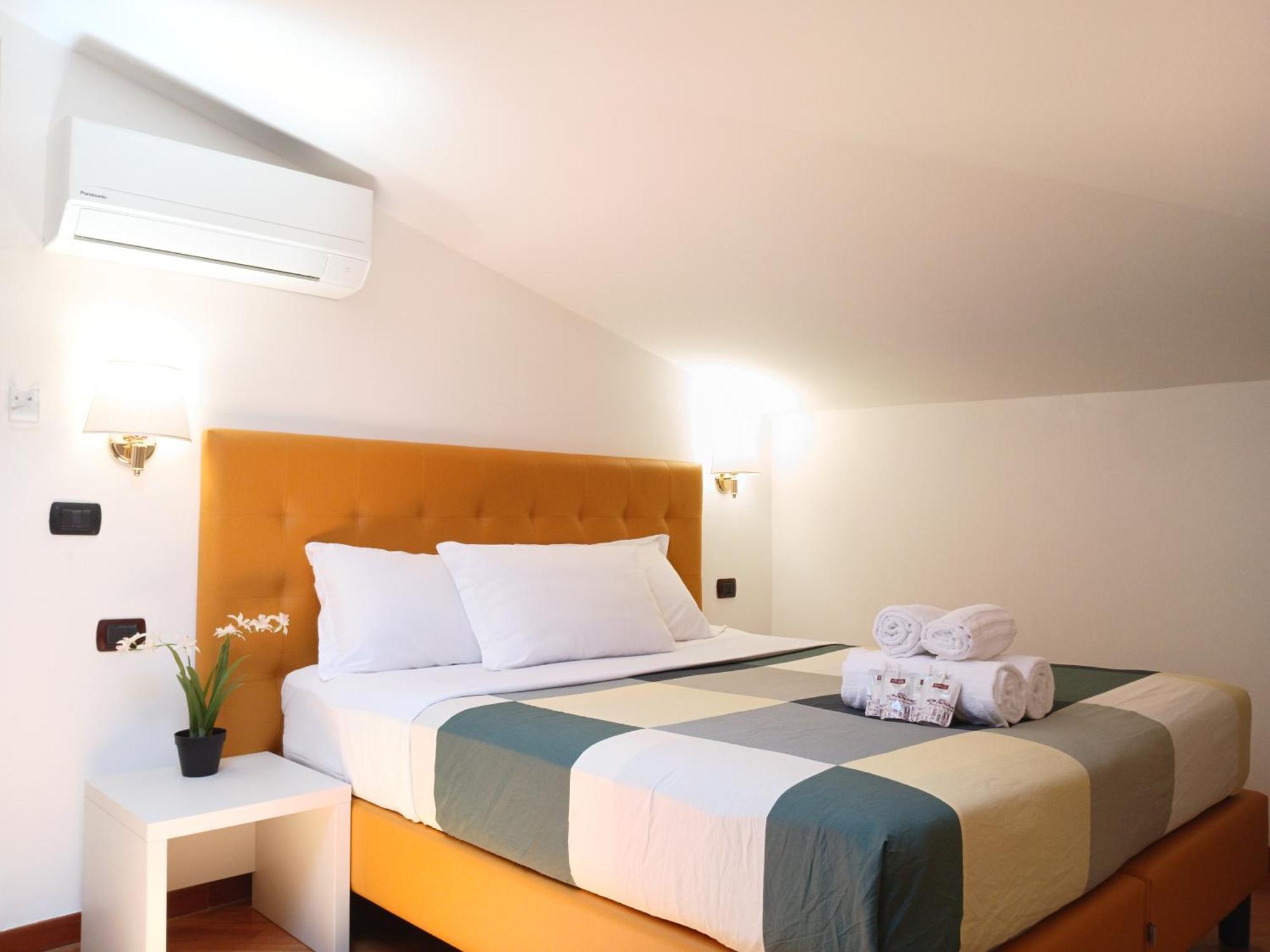 Hotel Attic Garden Roma Esterno foto