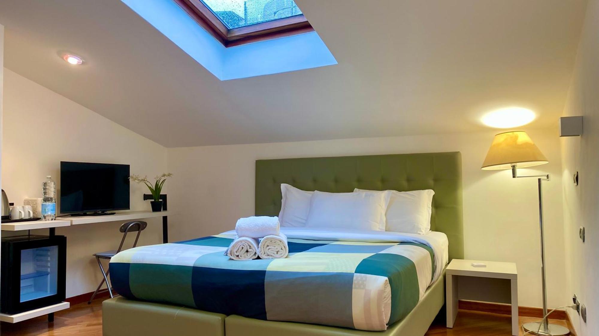 Hotel Attic Garden Roma Esterno foto